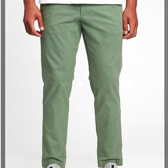 Men's GAP Modern Khakis with GapFlex, Slim Fit, 33x30, Spring Olive Green